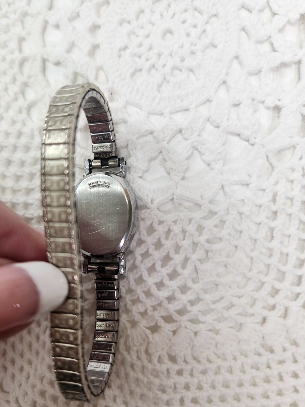 Vintage Sears Women's Watch - Oval Dial - Speidel Stretch Band - Picture 5 of 6